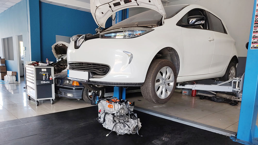 Επισκευή ηλεκτροκινητήρα και Inverter από Renault Zoe Electric — εικόνα 3