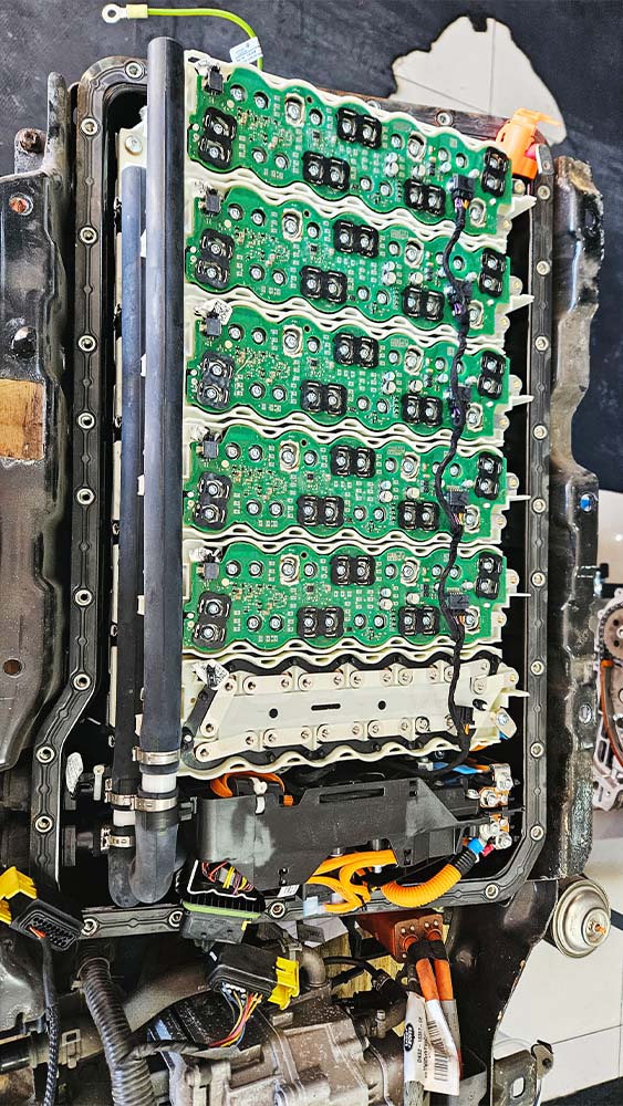 Επισκευή υβριδικής μπαταρίας από Land Rover I405 με τις εξής βλάβες — εικόνα 1