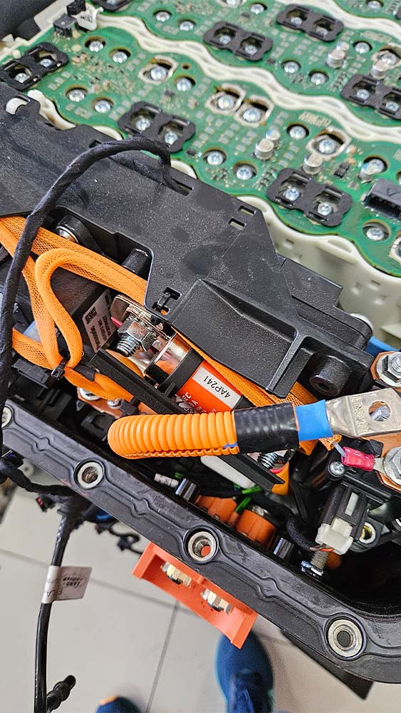 Επισκευή υβριδικής μπαταρίας από Land Rover I405 με τις εξής βλάβες — εικόνα 4